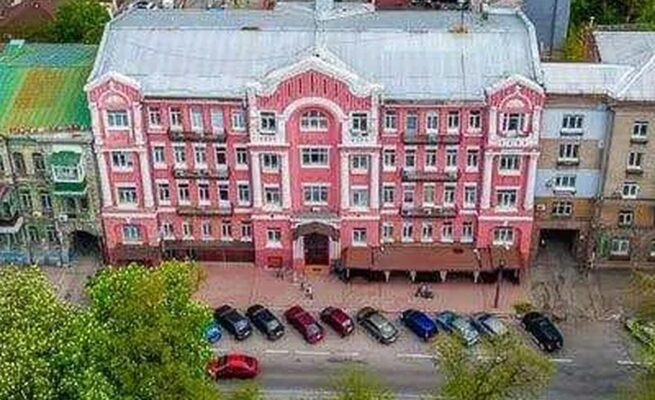 Бізнес-центр, вул. Гоголя, 15